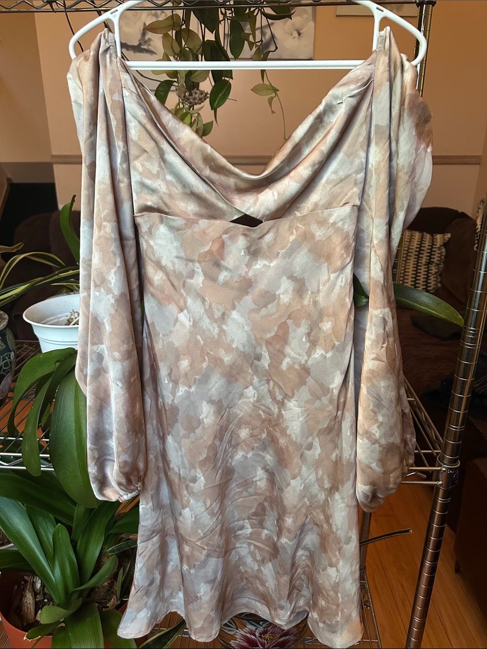 ASTR The Label Abstract Print Long Sleeve Dress